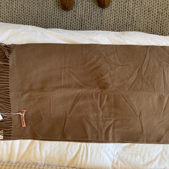 Acne fringe wool scarf- new with tags - Picture 7 of 7